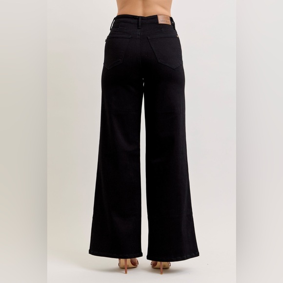 Judy Blue Black High-Waisted Wide Leg Jeans - Picture 4 of 10